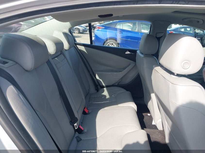 2006 Volkswagen Passat VIN WVWEK93CX6P060345 IAAI salvage auction — FRONT & REAR, Salvage (New Jersey), sold $425 on 2026-08-10 (photo 8)