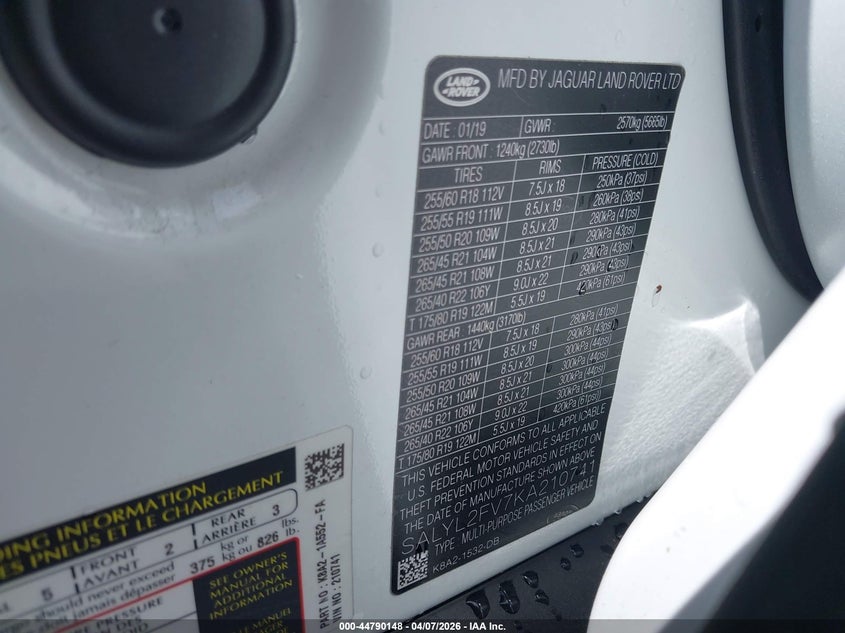 2019 Land rover Range rover velar VIN SALYL2FV7KA210741 IAAI salvage auction — RIGHT FRONT, Salvage (Oregon), sold $8,950 on 2026-07-09 (photo 9)
