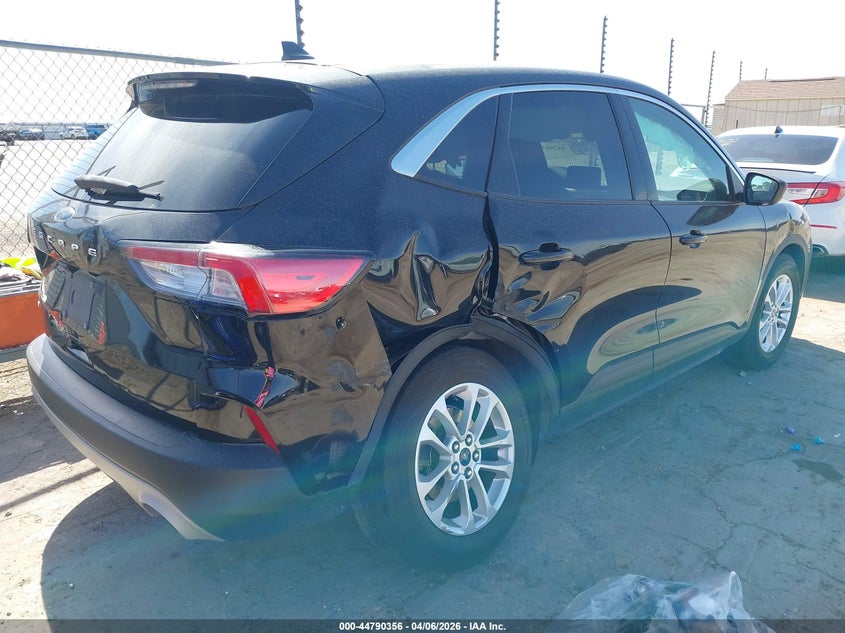 2022 Ford Escape VIN 1FMCU0G65NUA24043 IAAI salvage auction — SIDE, Salvage (Texas), sold $1,450 on 2026-07-09 (photo 4)