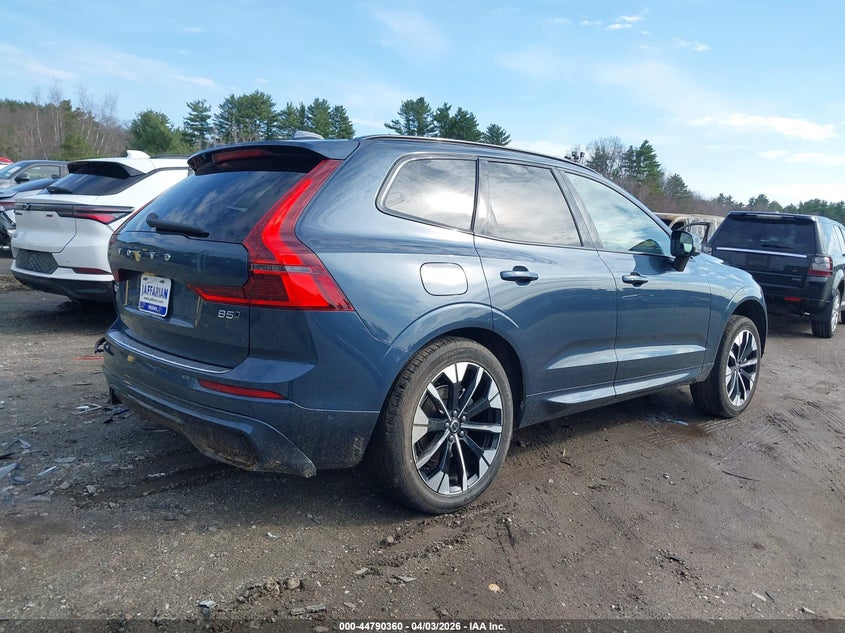 2026 Volvo Xc60 VIN YV4M12RC5T1431596 IAAI salvage auction — REAR END, Salvage (Massachusetts), sold $26,250 on 2026-07-10 (photo 4)