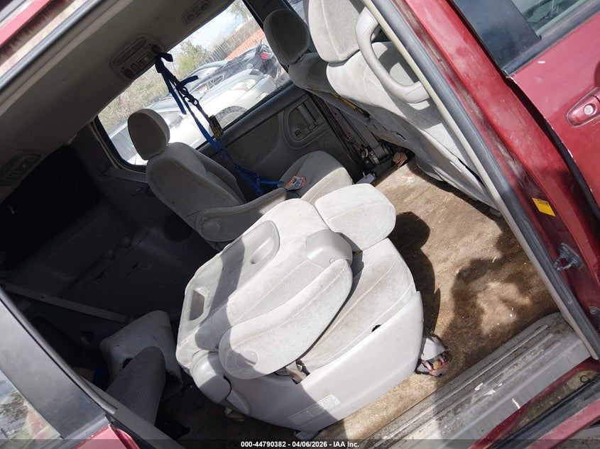 2007 Toyota Sienna VIN 5TDZK23C47S070420 IAAI salvage auction — ALL OVER, Salvage (Texas), sold $550 on 2026-07-14 (photo 8)