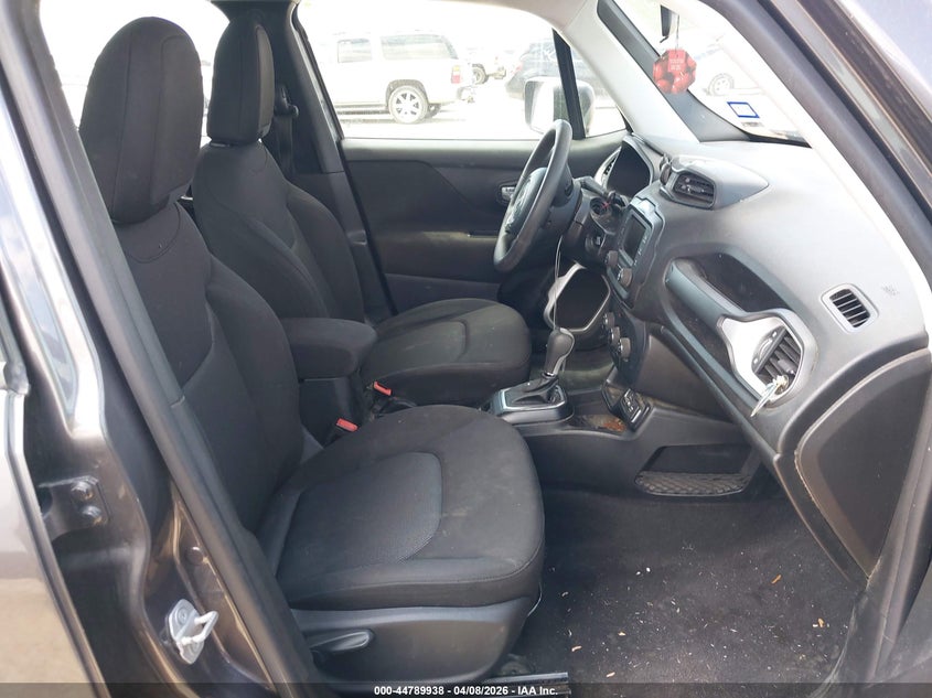 2019 Jeep Renegade VIN ZACNJAAB0KPK13629 IAAI salvage auction — FRONT END, Salvage (Texas), sold $1,600 on 2026-07-29 (photo 5)