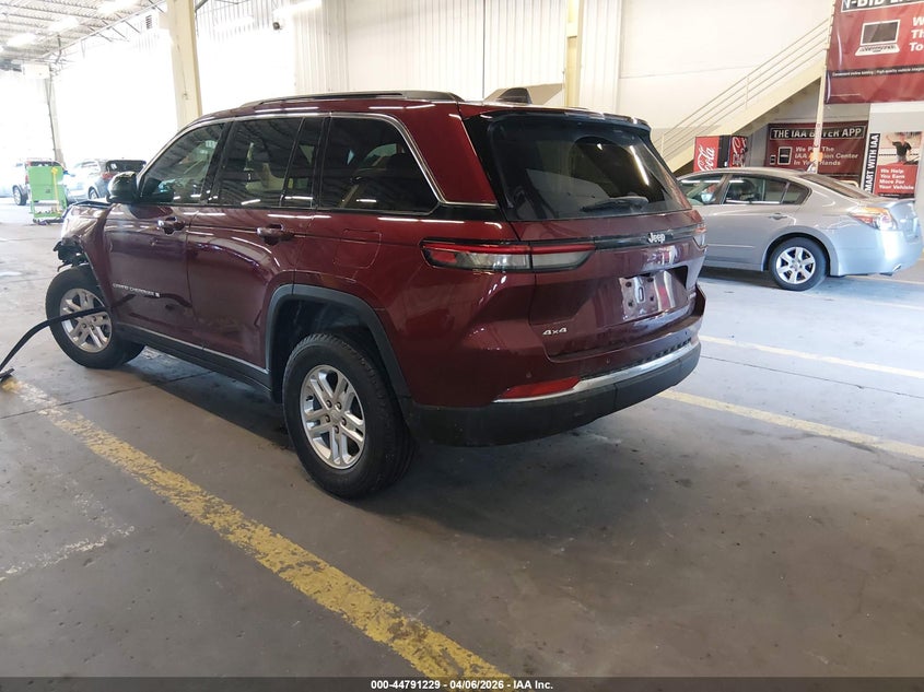 2024 Jeep Grand cherokee VIN 1C4RJHAG2RC162996 IAAI salvage auction — LEFT FRONT, Salvage (Oregon), sold $9,500 on 2026-07-30 (photo 3)