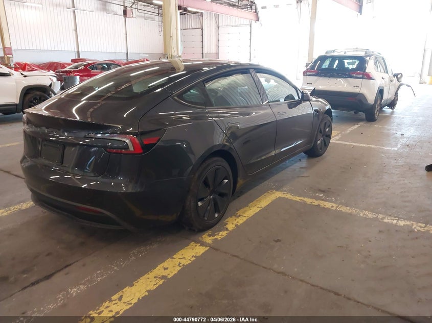 2025 Tesla Model 3 VIN 5YJ3E1EA4SF042889 IAAI salvage auction — FRONT END, Salvage (Oregon), sold $9,200 on 2026-07-09 (photo 4)