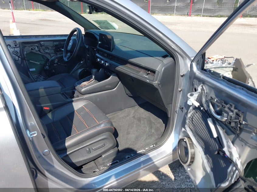 2026 Honda Cr-v VIN 7FARS6H83TE037309 IAAI salvage auction — FRONT END, Wait Title, sold $16,100 on 2026-07-15 (photo 5)
