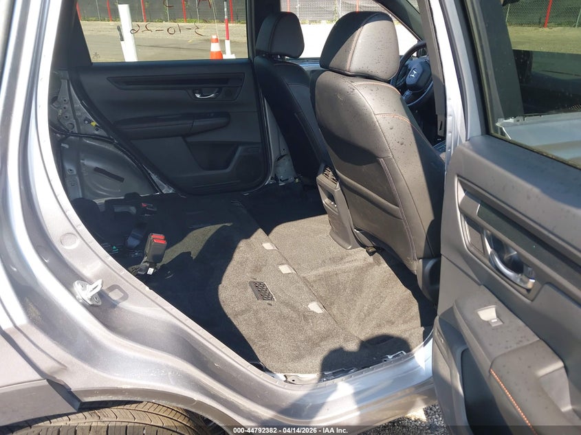 2026 Honda Cr-v VIN 7FARS6H83TE037309 IAAI salvage auction — FRONT END, Wait Title, sold $16,100 on 2026-07-15 (photo 8)
