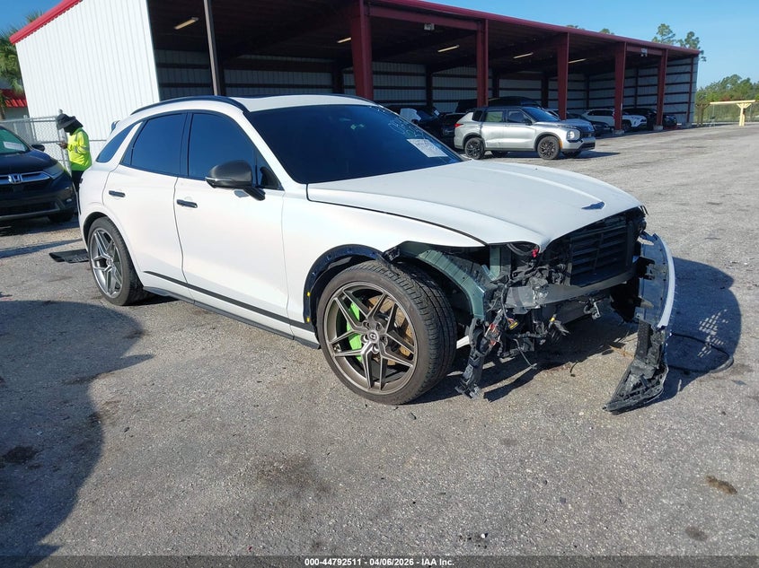 2022 Genesis Gv70 VIN KMUMCDTC0NU042428 IAAI salvage auction — FRONT END, Wait Title, sold $9,800 on 2026-09-04 (photo 1)