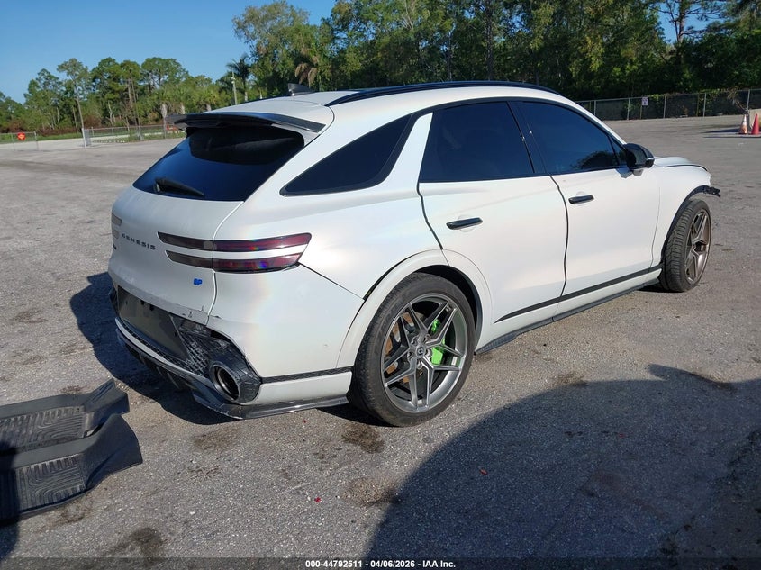 2022 Genesis Gv70 VIN KMUMCDTC0NU042428 IAAI salvage auction — FRONT END, Wait Title, sold $9,800 on 2026-09-04 (photo 4)