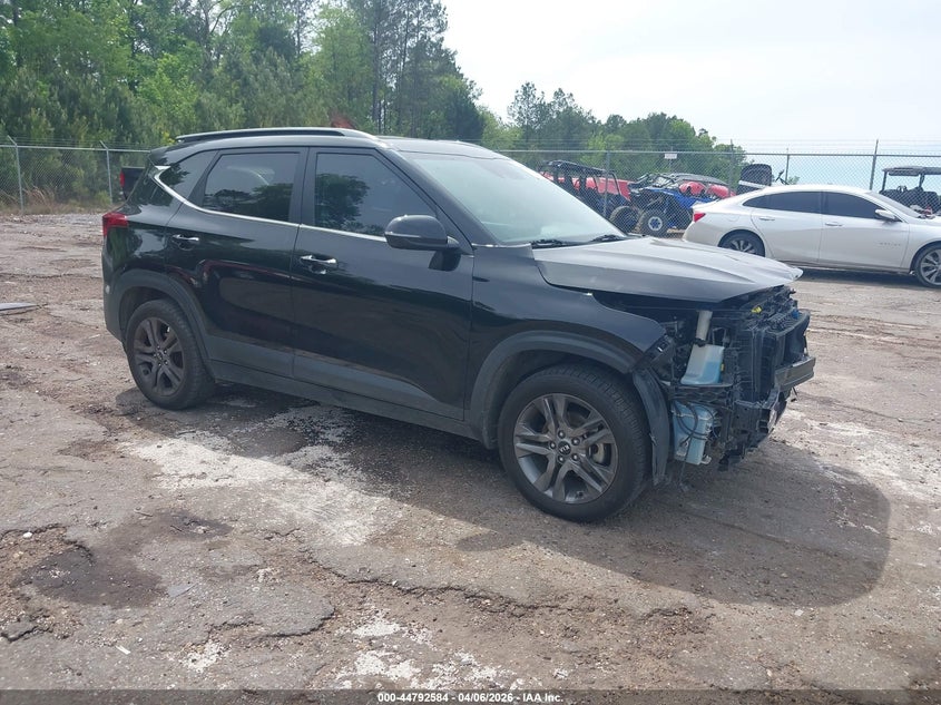 2021 Kia Seltos VIN KNDEU2AA6M7107354 IAAI salvage auction — FRONT END, Wait Title, sold $3,500 on 2026-07-15 (photo 1)