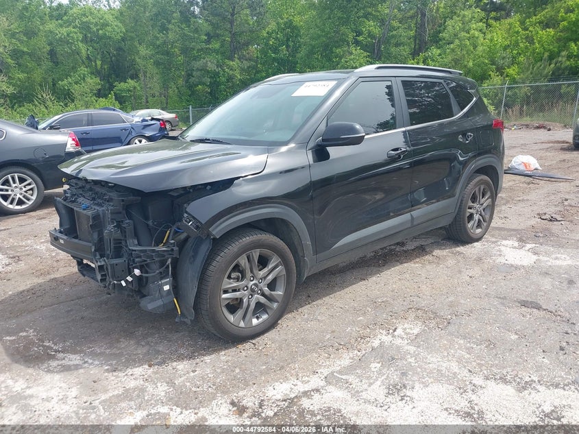 2021 Kia Seltos VIN KNDEU2AA6M7107354 IAAI salvage auction — FRONT END, Wait Title, sold $3,500 on 2026-07-15 (photo 2)