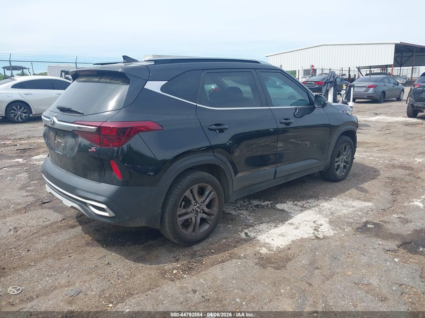 2021 Kia Seltos VIN KNDEU2AA6M7107354 IAAI salvage auction — FRONT END, Wait Title, sold $3,500 on 2026-07-15 (photo 4)