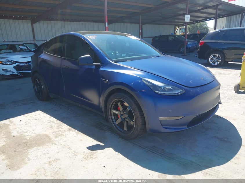 2022 Tesla Model y VIN 7SAYGDEF7NF326022 — IAAI salvage auction photo