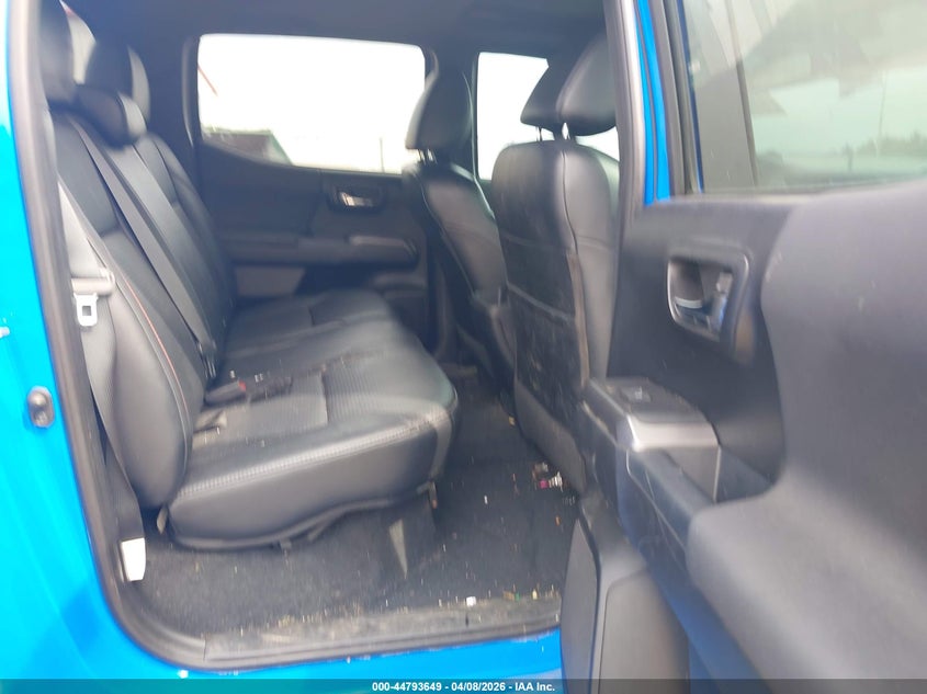 2019 Toyota Tacoma VIN 5TFCZ5AN5KX168138 IAAI salvage auction — FRONT END, Salvage (Mississippi), sold $13,400 on 2026-07-12 (photo 8)