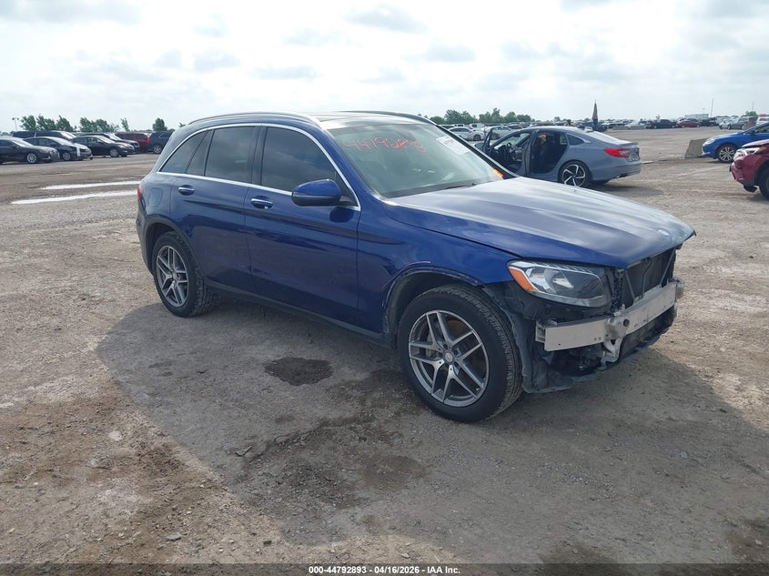2017 Mercedes-benz Glc VIN WDC0G4JBXHF118238 IAAI salvage auction — FRONT END, Salvage Title, sold $5,950 on 2026-07-22 (photo 1)