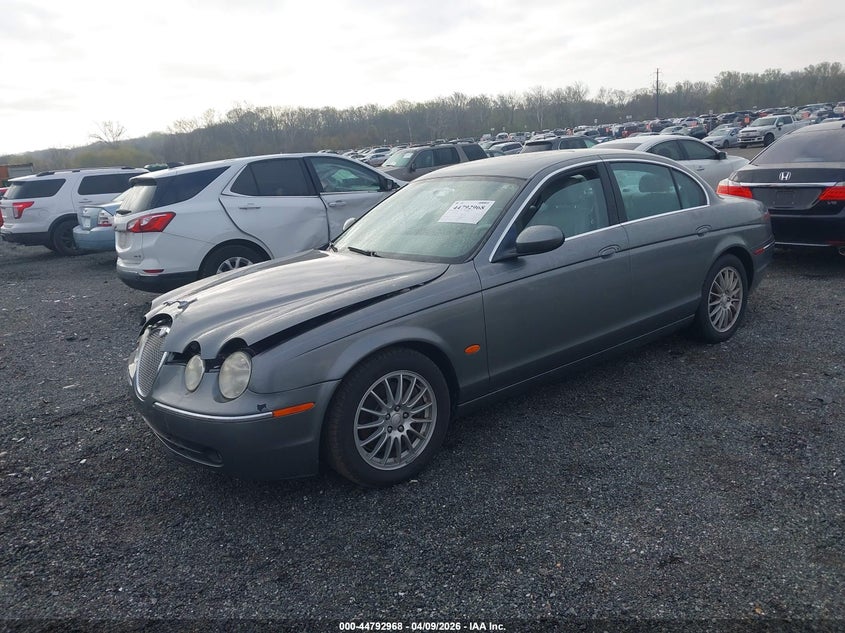 2006 Jaguar S type VIN SAJWA01A56FN57234 IAAI salvage auction — NORMAL WEAR, Clear (Michigan), sold $250 on 2026-07-13 (photo 2)
