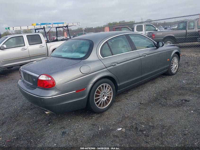 2006 Jaguar S type VIN SAJWA01A56FN57234 IAAI salvage auction — NORMAL WEAR, Clear (Michigan), sold $250 on 2026-07-13 (photo 4)