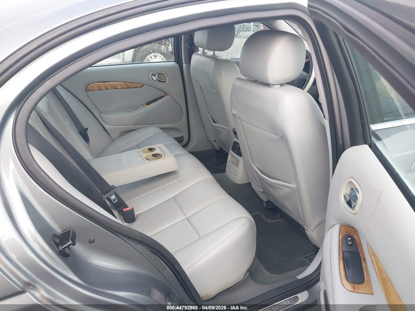 2006 Jaguar S type VIN SAJWA01A56FN57234 IAAI salvage auction — NORMAL WEAR, Clear (Michigan), sold $250 on 2026-07-13 (photo 8)