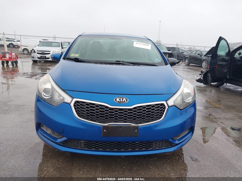 2015 Kia Forte VIN KNAFX4A60F5278745 IAAI salvage auction — RIGHT FRONT, Regular Certificate (Iowa), sold $1,050 on 2026-07-07 (photo 6)