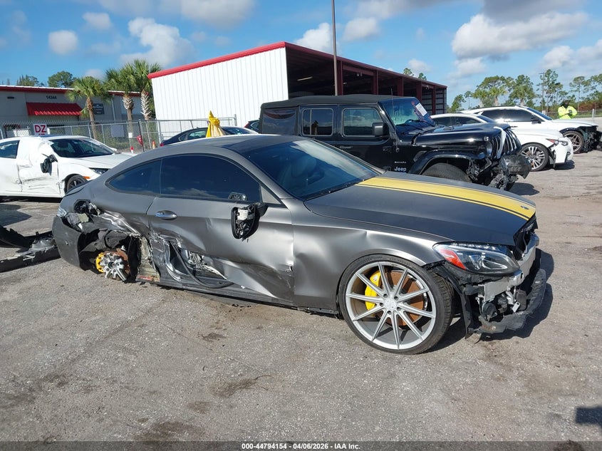 2017 Mercedes-benz C-klasse VIN WDDWJ4JB8HF533615 IAAI salvage auction — FRONT END, Salvage (Texas), sold $1,850 on 2026-07-29 (photo 1)