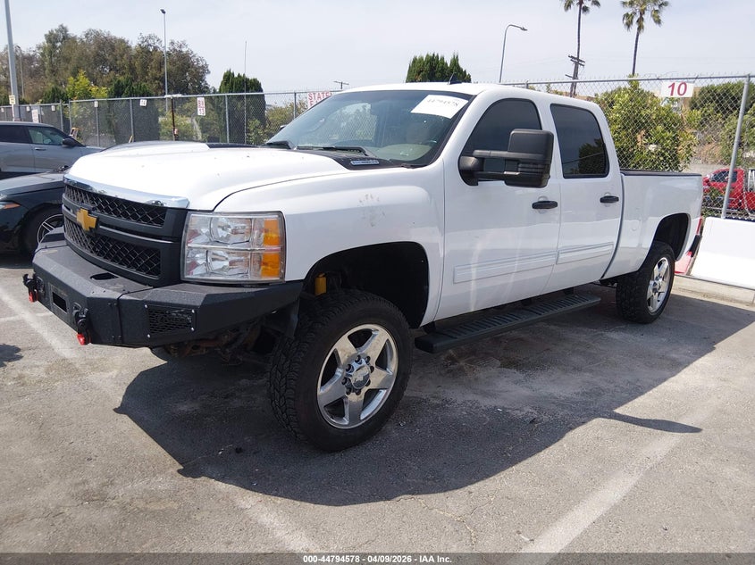 2014 Chevrolet Silverado VIN 1GC1KXC80EF190928 IAAI salvage auction — RIGHT SIDE, Salvage Title, sold $7,650 on 2026-07-30 (photo 2)