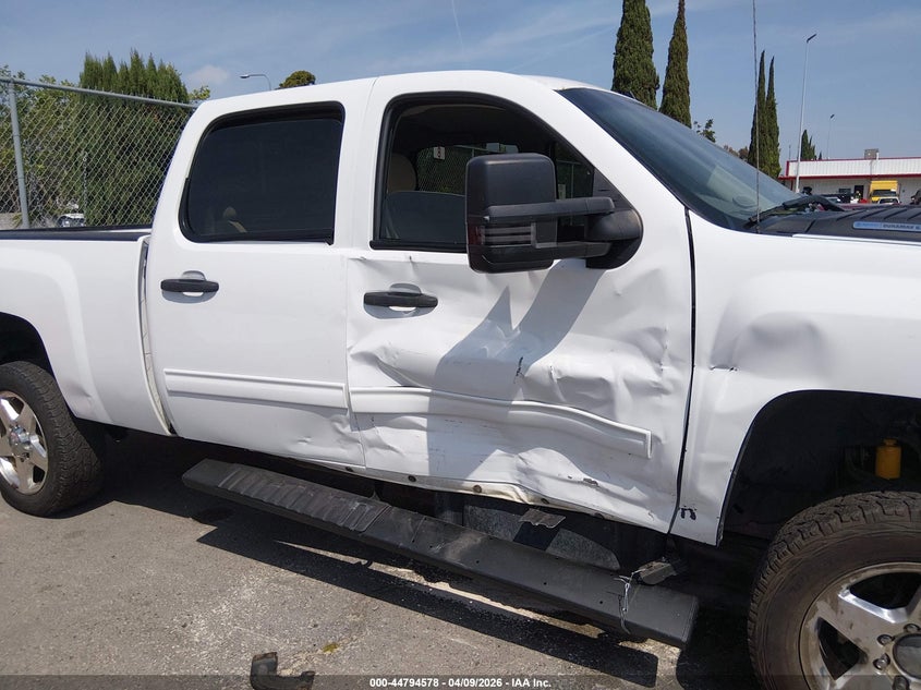 2014 Chevrolet Silverado VIN 1GC1KXC80EF190928 IAAI salvage auction — RIGHT SIDE, Salvage Title, sold $7,650 on 2026-07-30 (photo 6)