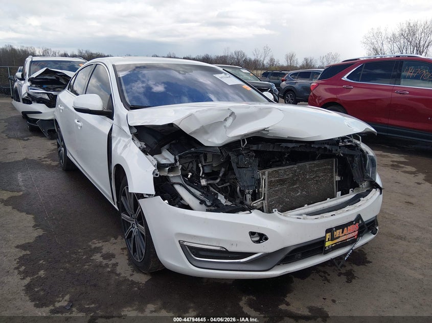 2018 Volvo VIN LYV402TK1JB166008 IAAI salvage auction — FRONT END, Wait Title, sold $1,400 on 2026-07-14 (photo 6)