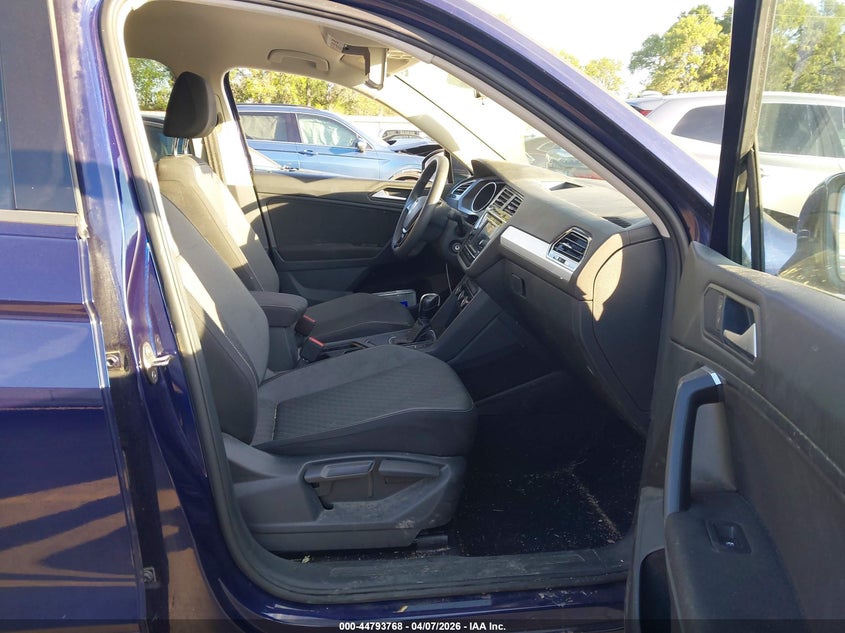 2021 Volkswagen Tiguan VIN 3VV1B7AX8MM059675 IAAI salvage auction — LEFT SIDE, Original (Texas), sold $5,600 on 2026-07-21 (photo 5)