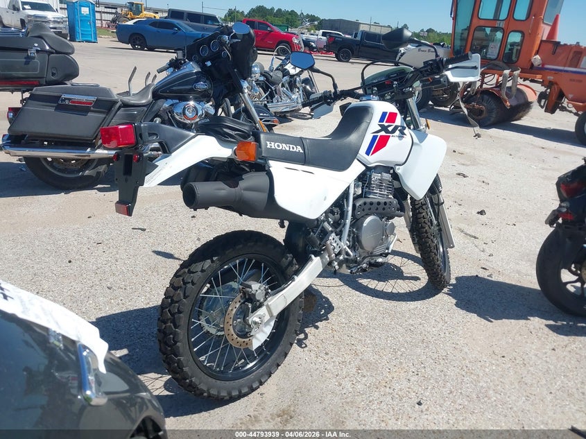 2025 Honda Xr650 VIN JH2RD0605SK401450 IAAI salvage auction — LEFT SIDE, Wait Title, sold $6,400 on 2026-07-07 (photo 4)