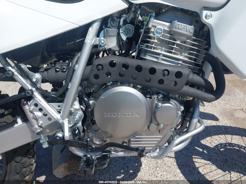 2025 Honda Xr650 VIN JH2RD0605SK401450 IAAI salvage auction — LEFT SIDE, Wait Title, sold $6,400 on 2026-07-07 (photo 8)