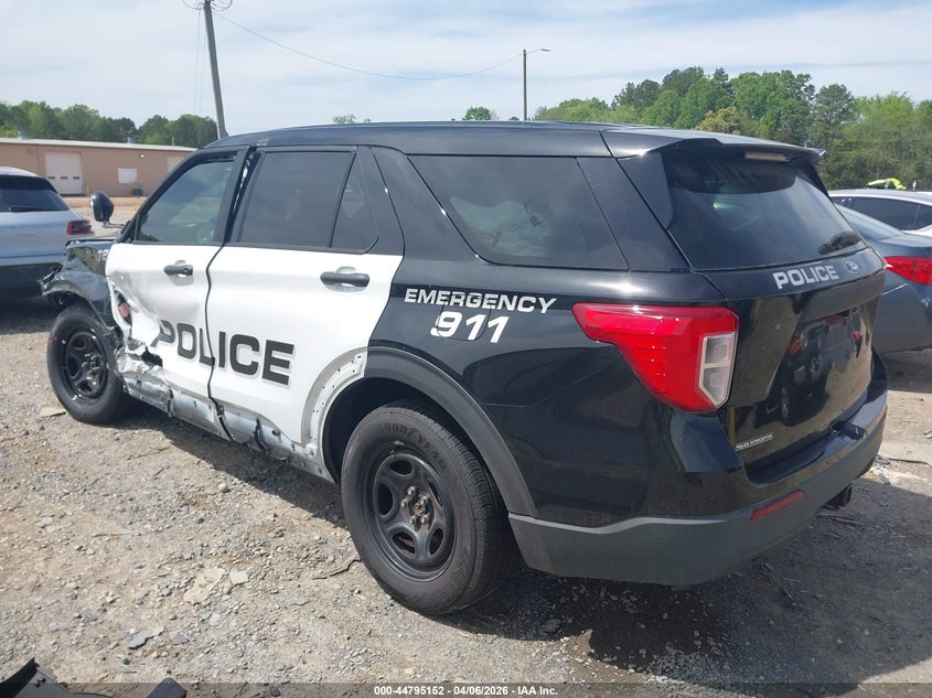 2022 Ford Police interceptor utility VIN 1FM5K8AB1NGA07628 IAAI salvage auction — LEFT SIDE, Wait Title, sold $3,700 on 2026-07-13 (photo 3)