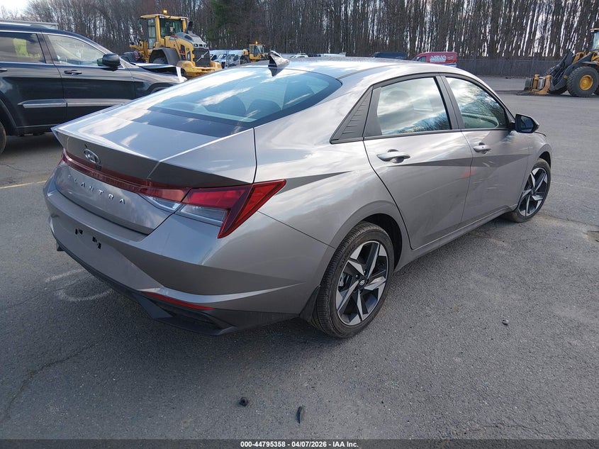 2023 Hyundai Elantra VIN KMHLS4AG3PU572673 IAAI salvage auction — FRONT END, Wait Title, sold $8,100 on 2026-07-09 (photo 4)