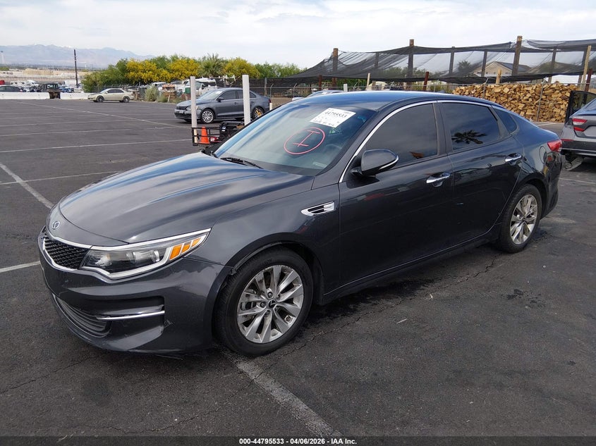 2017 Kia Optima VIN 5XXGT4L32HG154142 IAAI salvage auction — RIGHT FRONT, Salvage Title, sold $1,600 on 2026-08-02 (photo 2)