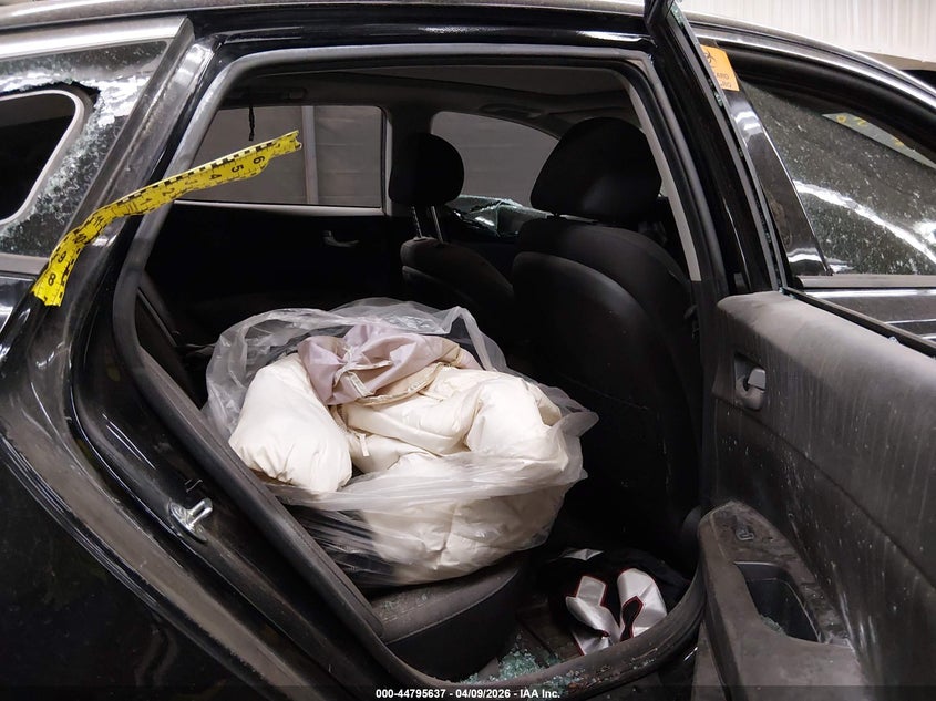 2019 Kia Optima VIN 5XXGT4L34KG321088 IAAI salvage auction — ALL OVER, Non-Repairable (Arizona), sold $1,375 on 2026-07-28 (photo 8)