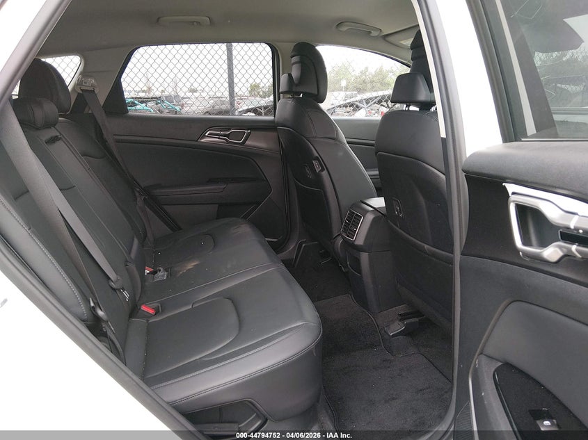 2023 Kia Sportage hybrid VIN KNDPVCAG1P7076261 IAAI salvage auction — FRONT END, Wait Title, sold $5,250 on 2026-07-13 (photo 8)