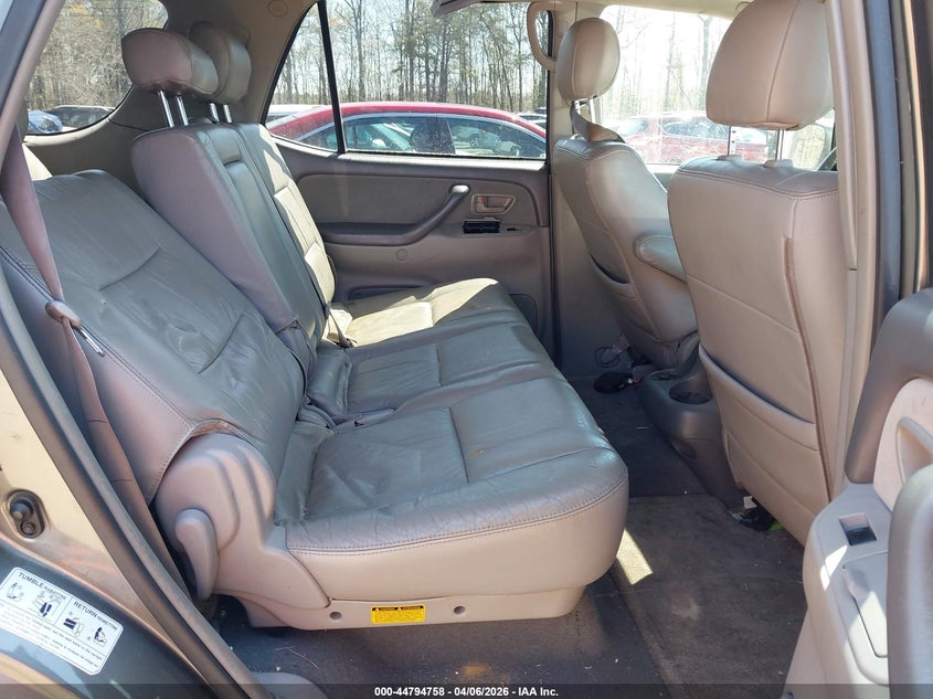 2005 Toyota Sequoia VIN 5TDBT44A35S245311 IAAI salvage auction — RIGHT REAR, Salvage (Texas), sold $1,250 on 2026-07-29 (photo 8)