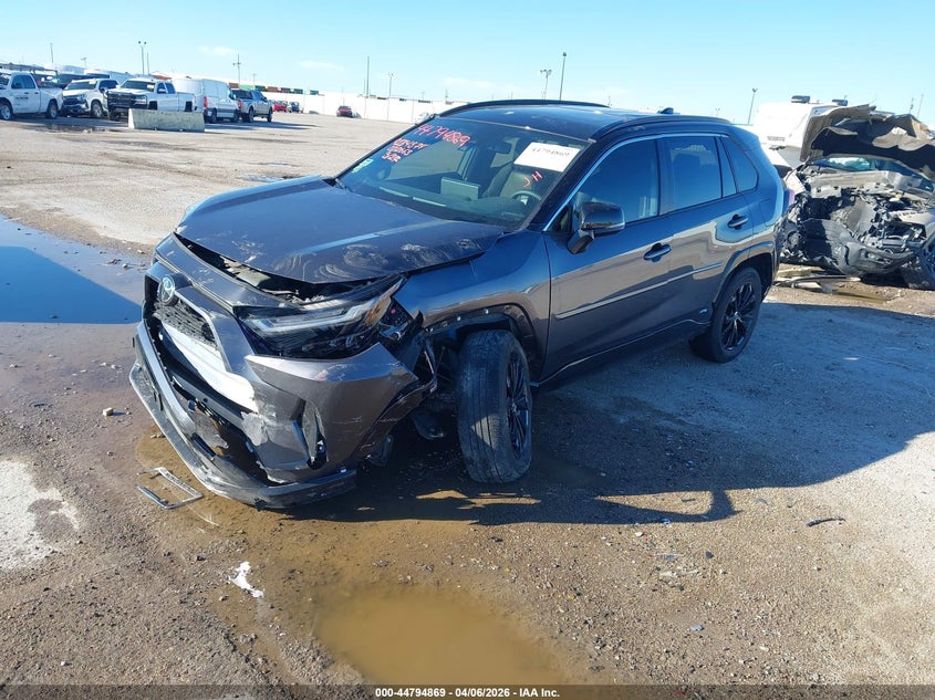 2025 Toyota Rav4 hybrid VIN JTME6RFV0SJ082563 IAAI salvage auction — SIDE, Original (Texas), sold $12,800 on 2026-07-22 (photo 6)