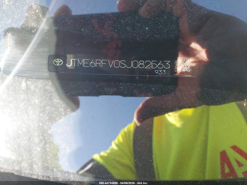 2025 Toyota Rav4 hybrid VIN JTME6RFV0SJ082563 IAAI salvage auction — SIDE, Original (Texas), sold $12,800 on 2026-07-22 (photo 9)