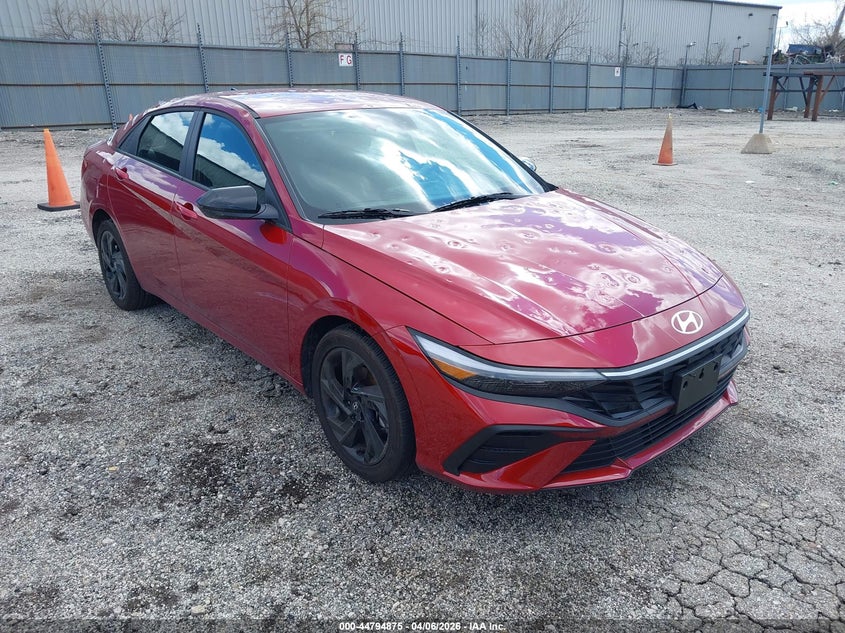 2026 Hyundai Elantra VIN KMHLM4DG4TU135149 IAAI salvage auction — HAIL, Salvage (Illinois), sold $5,250 on 2026-07-13 (photo 1)