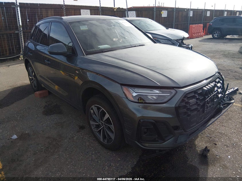 2024 Audi Q5 VIN WA1GAAFY4R2107241 — IAAI salvage auction photo