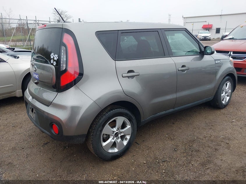 2017 Kia Soul VIN KNDJN2A20H7497779 IAAI salvage auction — LEFT SIDE, Salvage (Illinois), sold $1,675 on 2026-07-08 (photo 4)
