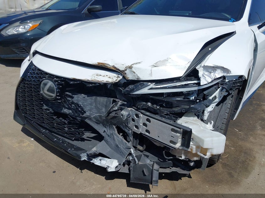 2021 Lexus Is VIN JTHGZ1B2XM5039632 IAAI salvage auction — FRONT END, Salvage (California), sold $14,100 on 2026-07-29 (photo 6)