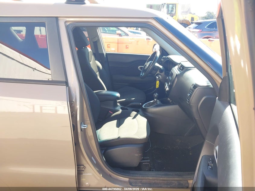 2014 Kia Soul VIN KNDJN2A27E7027583 IAAI salvage auction — REAR END, Salvage (Oregon), sold $1,650 on 2026-07-09 (photo 5)