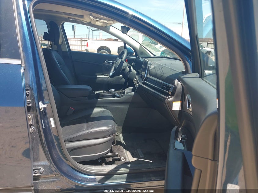 2025 Kia Sportage hybrid VIN KNDPVCDG3S7206531 IAAI salvage auction — REAR END, Original (Texas), sold $11,900 on 2026-07-16 (photo 5)