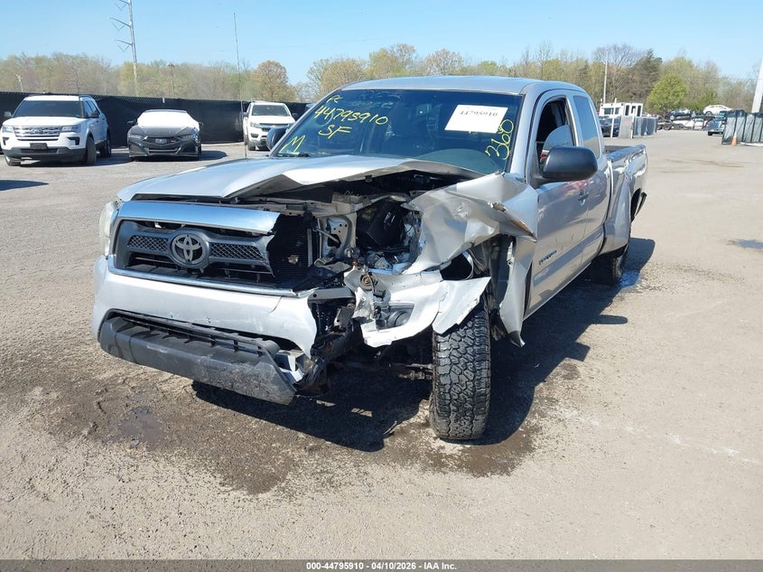 2012 Toyota Tacoma VIN 5TFTX4CNXCX013681 IAAI salvage auction — LEFT FRONT, Salvage Title, sold $2,300 on 2026-07-15 (photo 2)