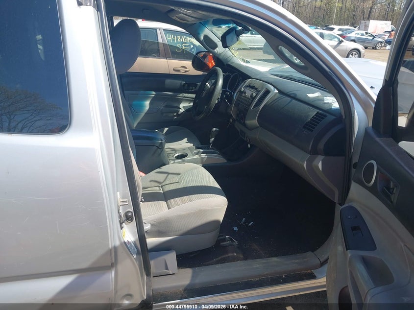 2012 Toyota Tacoma VIN 5TFTX4CNXCX013681 IAAI salvage auction — LEFT FRONT, Salvage Title, sold $2,300 on 2026-07-15 (photo 5)
