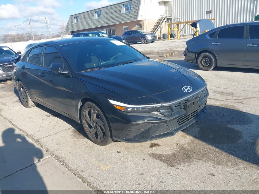 2026 Hyundai Elantra VIN KMHLM4DG6TU135850 IAAI salvage auction — REAR END, Salvage (Illinois), sold $6,975 on 2026-07-07 (photo 1)