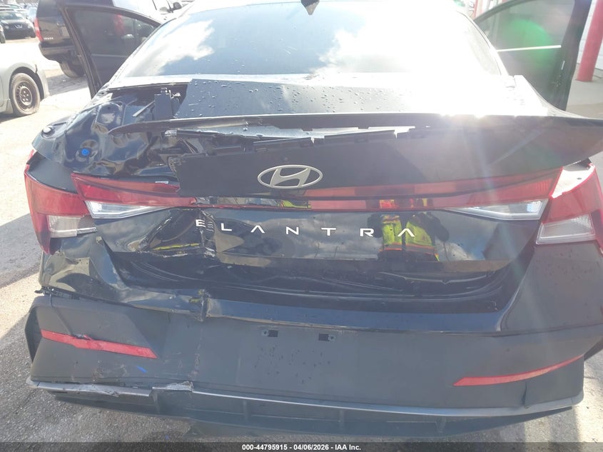 2026 Hyundai Elantra VIN KMHLM4DG6TU135850 IAAI salvage auction — REAR END, Salvage (Illinois), sold $6,975 on 2026-07-07 (photo 6)
