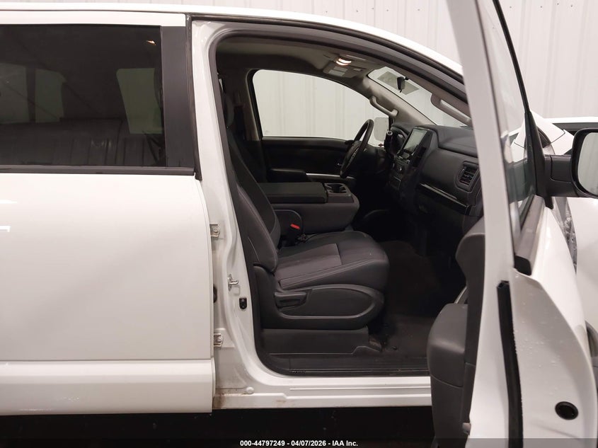 2024 Nissan TITAN VIN 1N6AA1EC1RN109283 IAAI salvage auction — FRONT END, Salvage Title, sold $11,700 on 2026-07-16 (photo 5)