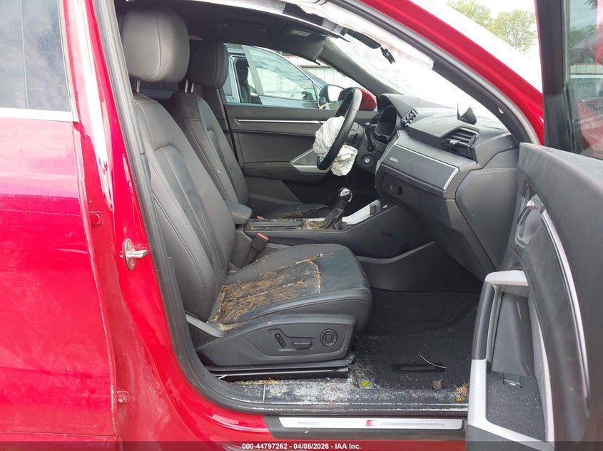 2022 Audi Q3 VIN WA1EECF35N1149025 IAAI salvage auction — ROLLOVER, Salvage (Texas), sold $2,175 on 2026-07-28 (photo 5)