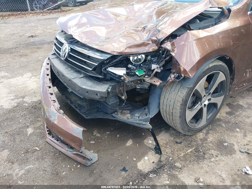 2017 Volkswagen Jetta VIN 3VW167AJ8HM408822 IAAI salvage auction — FRONT END, Wait Title, sold $1,350 on 2026-07-10 (photo 6)